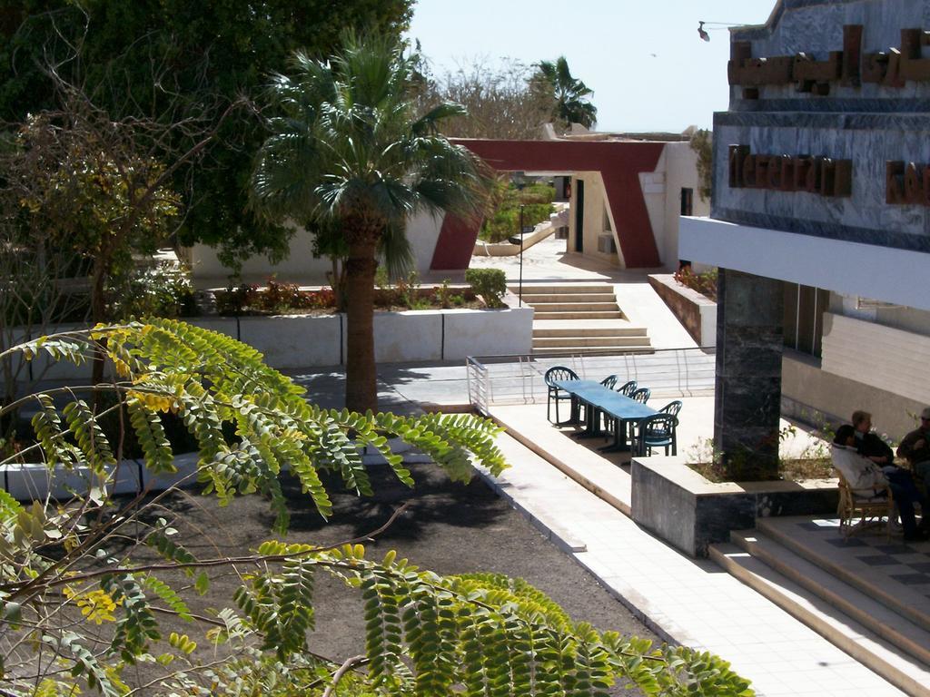 Nefertari Hotel Abu Simble Абу Симбел Екстериор снимка