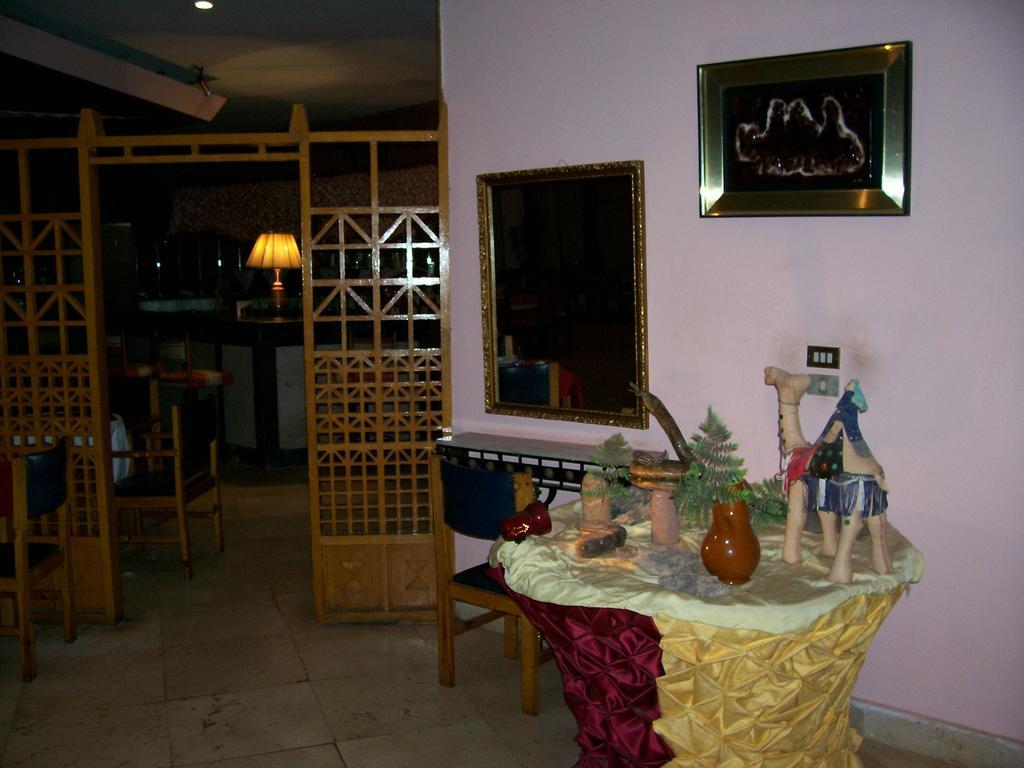 Nefertari Hotel Abu Simble Абу Симбел Екстериор снимка