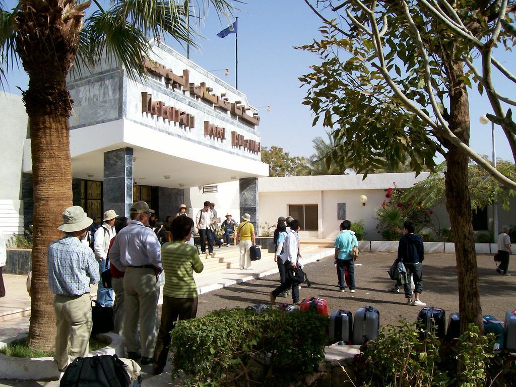Nefertari Hotel Abu Simble Абу Симбел Екстериор снимка